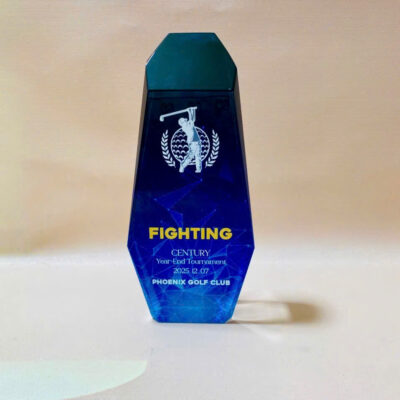 Kỷ Niệm Chương Pha Lê